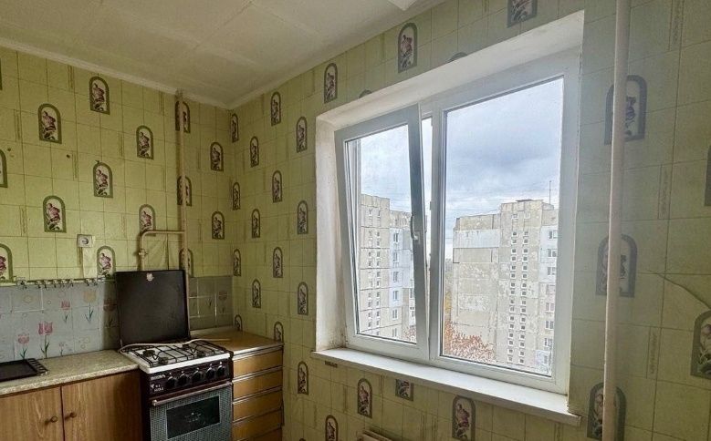 0 % комісії, продам ВІЛЬНУ 2к квартиру,  ПІСКИ, вул. Стешенко