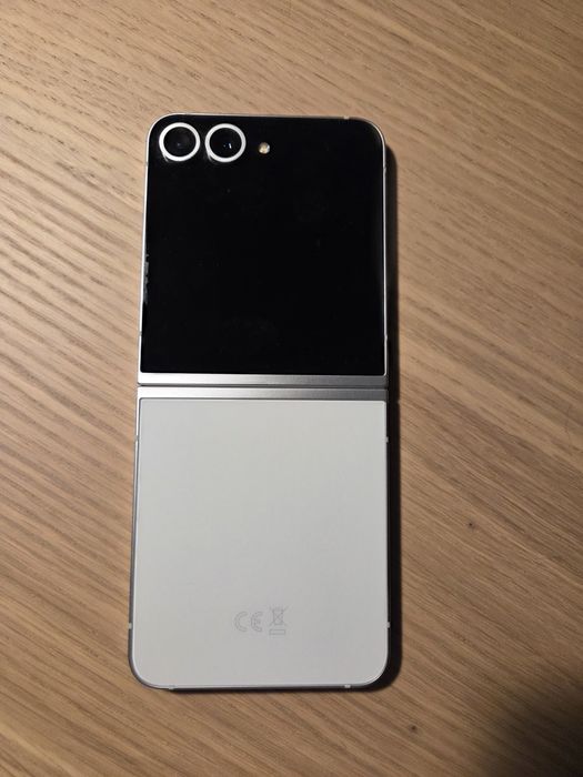 Samsung Galaxy Z Flip6 (6,7"), 512 GB, biały