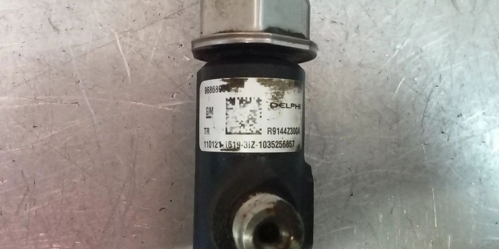 REGUA / RAMPA DE INJECÇÃO CHEVROLET CAPTIVA 2.2D 96868901 R9144Z300A