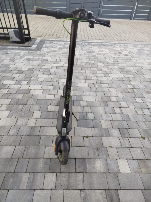 Hulajnoga elektryczna stan idealny