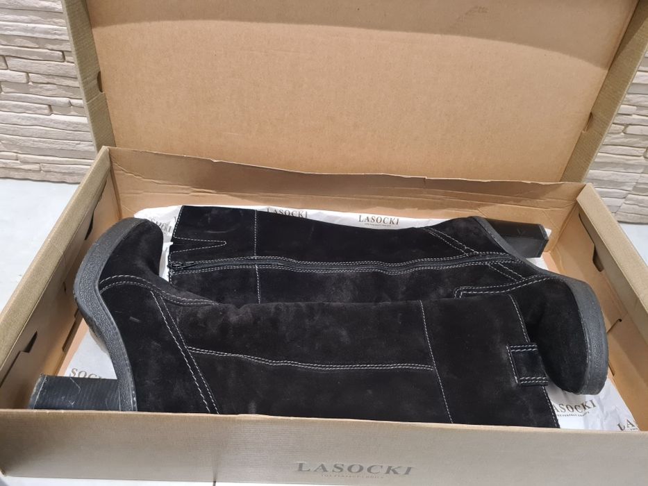 Kozaki na obcasie Lasocki r. 38