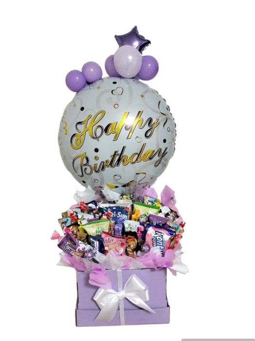 Їстівні букети, подарунки, пін'яти, великодній декор