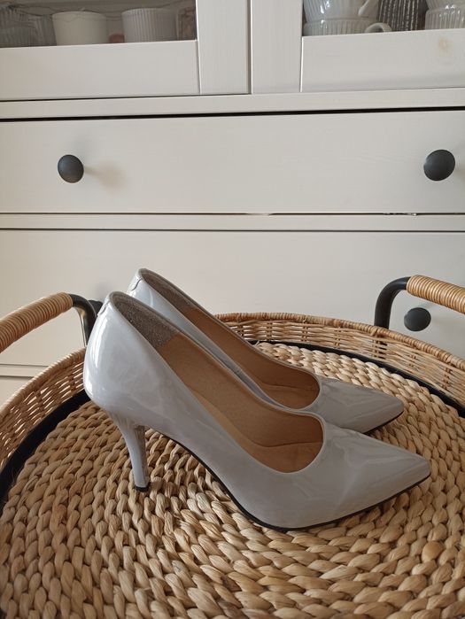 Szpilki Olszewski r.38