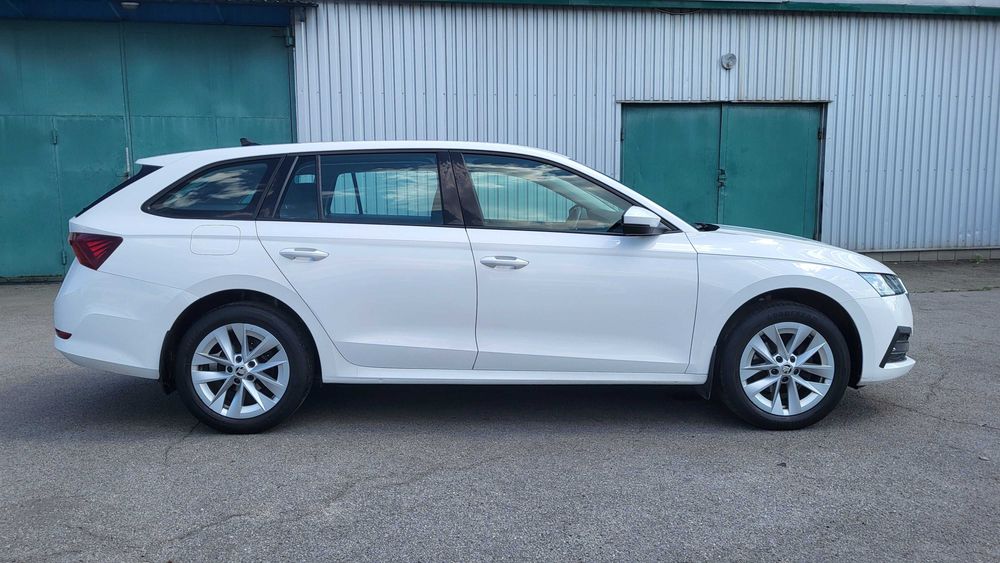 Авто Skoda Octavia A8 2022 1.4tsi STYLE