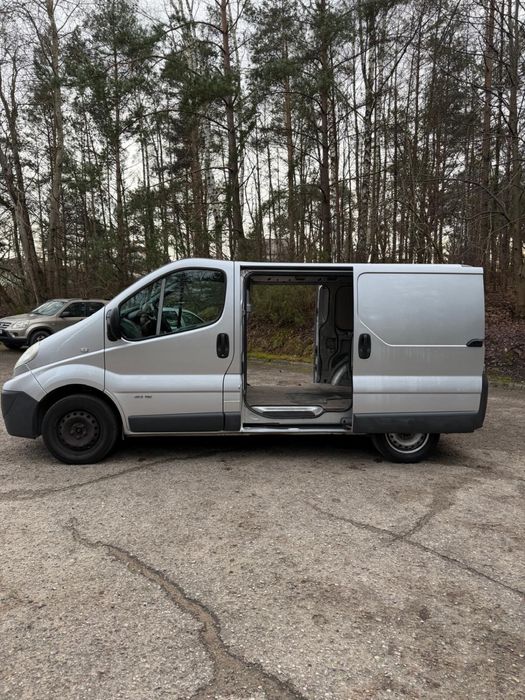 Nissan Primastar, Trafic, Vivaro, 2.0 2012 roku, klima, tempomat !!!