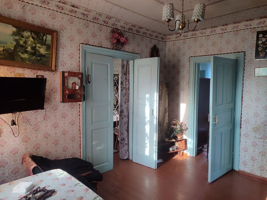 Продається цегляний будинок.М.Чуднів вул.Калинова 21..Центр Міста.