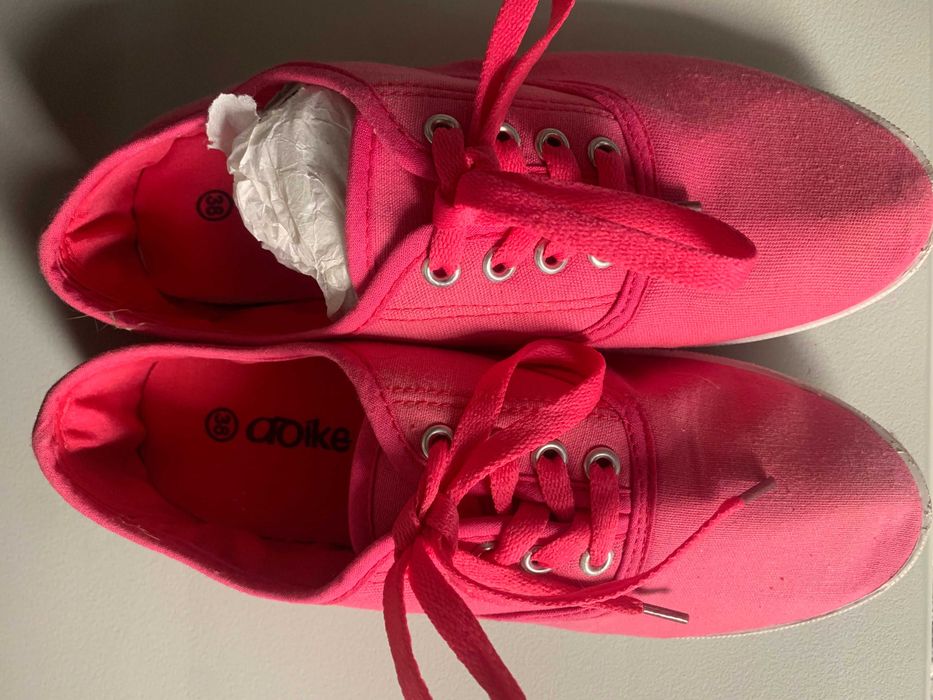 Ténis / Sapatos Casuais, tamanho 38