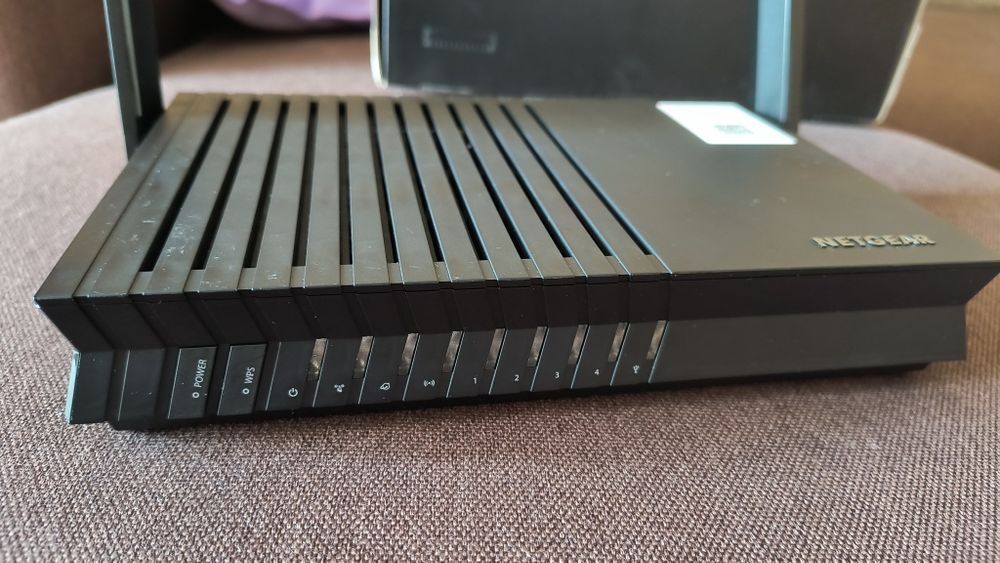 Роутер Netgear Nighthawk RAX20AX1800 WiFi6  WiFi 6