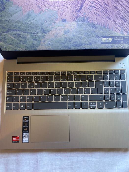 Portatil lenovo ideapad 3
