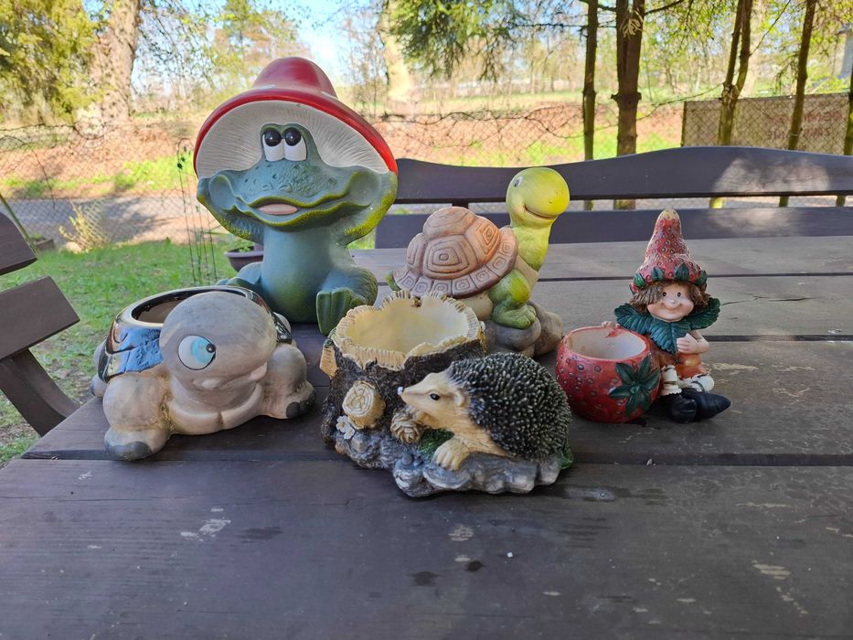 Sprzedam figurki do ogrodu.