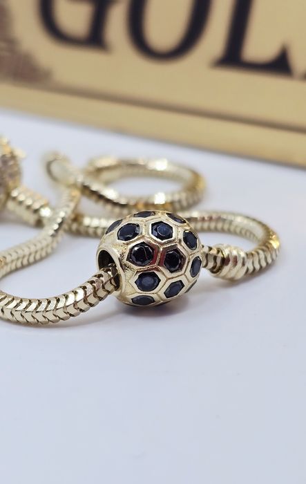 Złoty charms czarne cyrkonie próba 585 14k