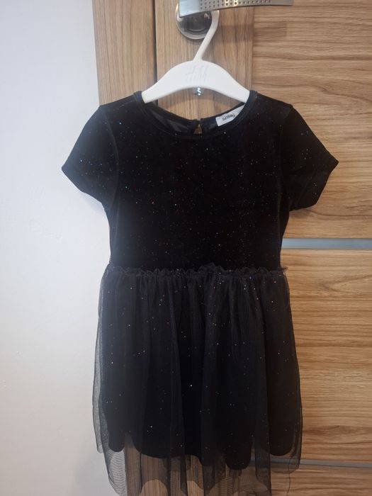 Wyjściowa sukienka 110