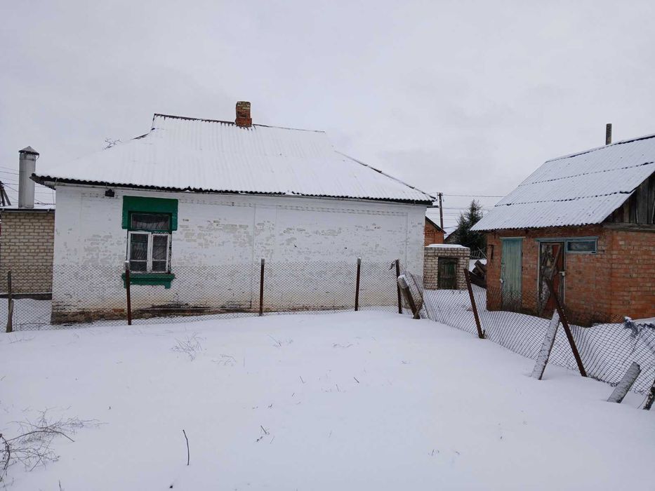 У продажу будинок із ЗЕМЕЛЬНОЮ ДІЛЯНКОЮ ПІД ЗАБУДОВУ площею 14.7 с.
