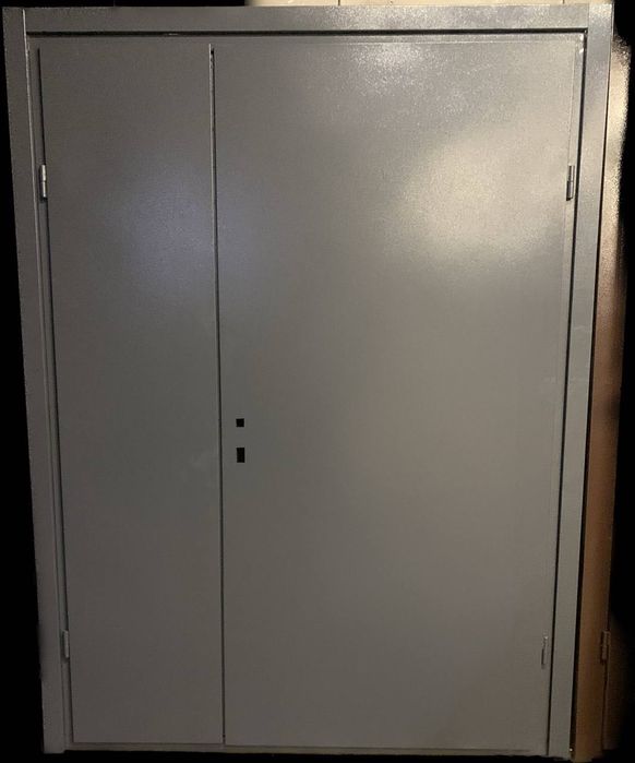 Двері за шаленими знижками