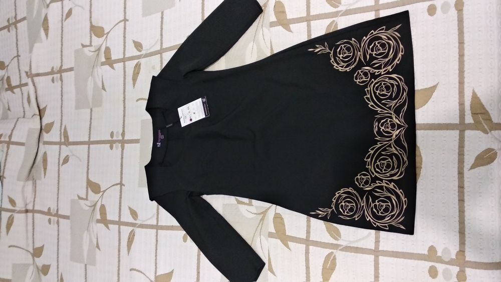 Платье чёрное 42 р