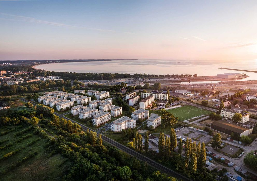 Luksusowy NOWY apartament z ogródkiem nad morzem Rok budowy 2025