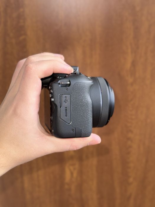 Canon r100 + обʼєктив 50мм 1.8f