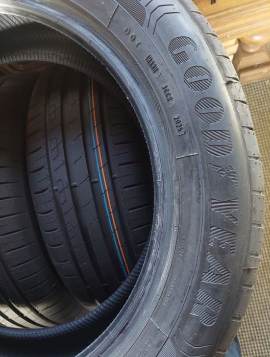 Шини 215 55 R17 Goodyear Нові Літо