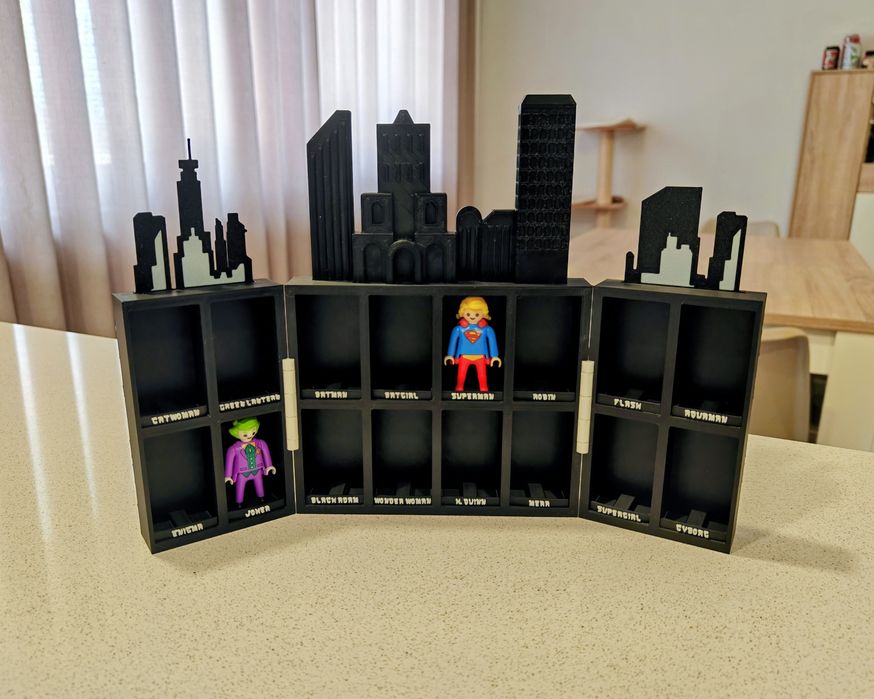 Expositor malinha Playmobil DC Justice League Kinder