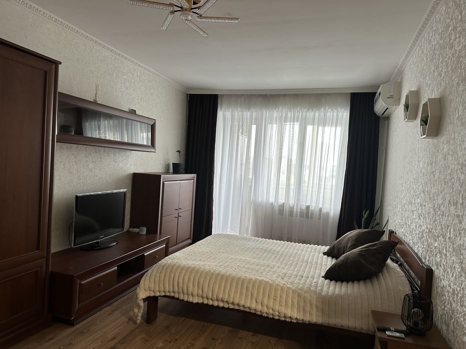 Затишна, тепла квартира , Є ІНТЕРНЕТ БЕЗ СВІТЛА,подобова оренда