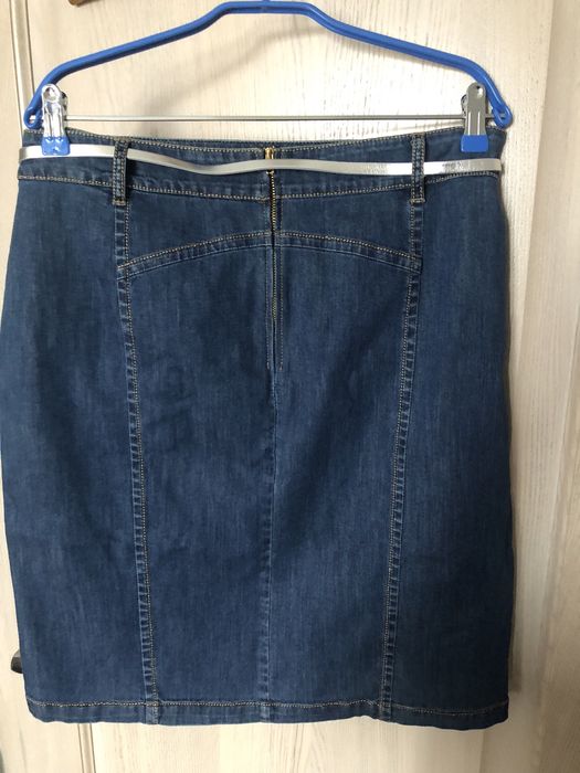 Юбки:Caroline Biss и Ikks