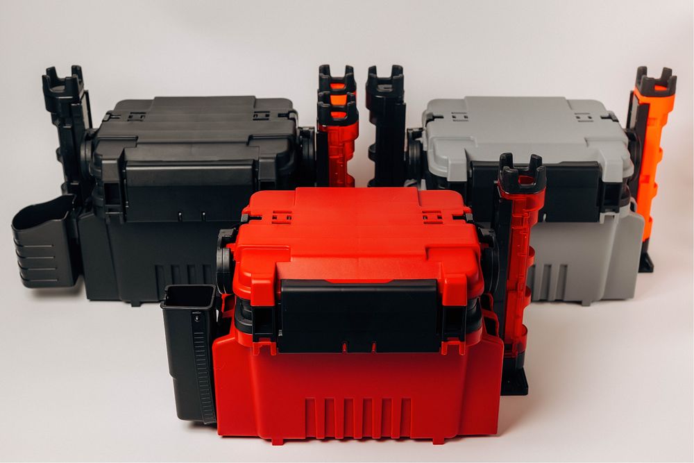 Продам ящик та тримачі до ящика Meiho