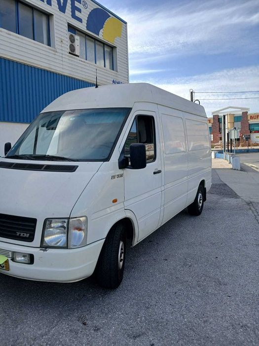Volkswagen L 35 Alta e longa campervan legalizada para dormitorio