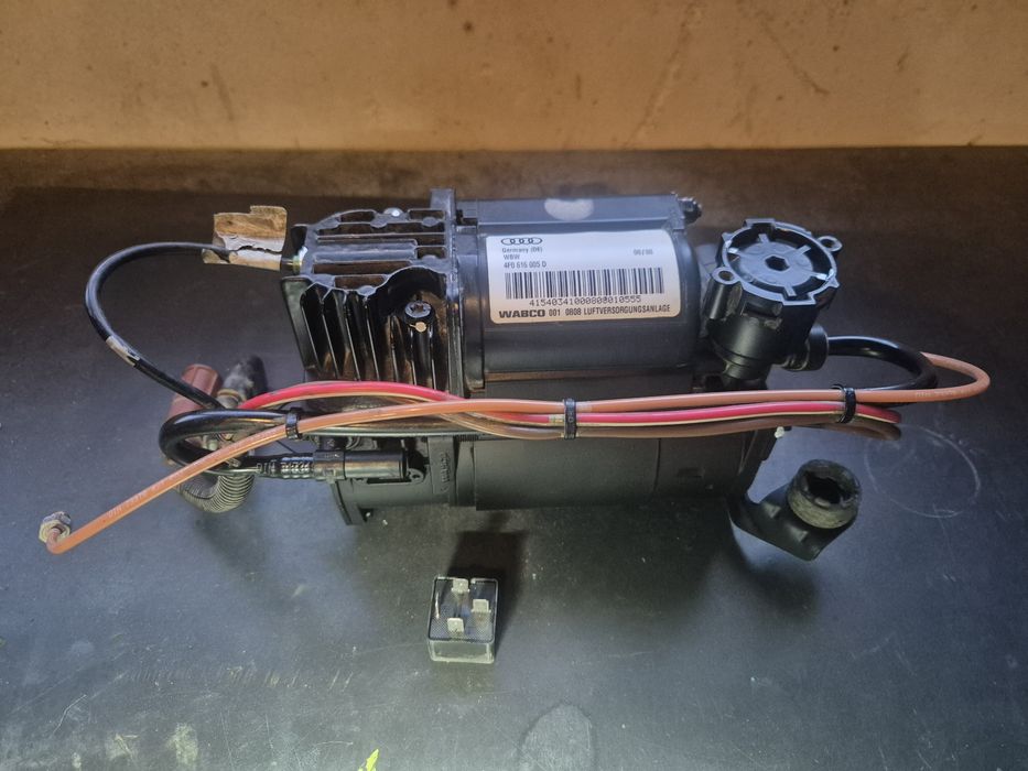 Компрессор Пневмоподвески / Пневмо Компресор Audi A6 C6 / Ауди А6 Ц6