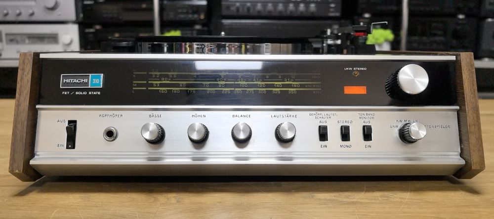 Радіола Hitachi 310