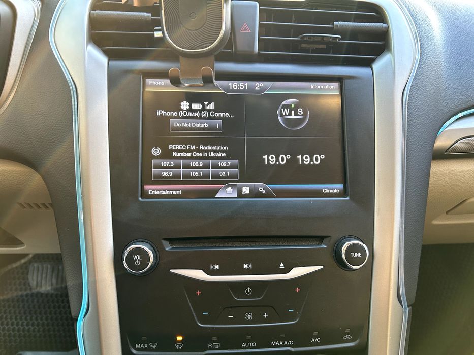 Ford fusion hybrid 2013 (2014)