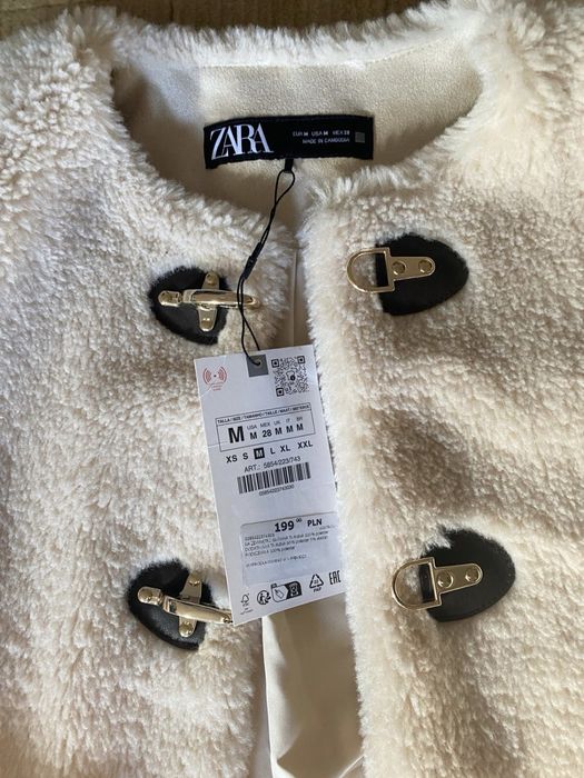 Futro beżowe Zara