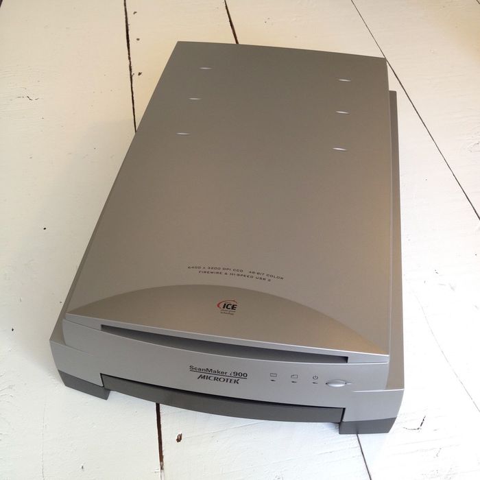 Scanner Microtek para negativos e diapositivos