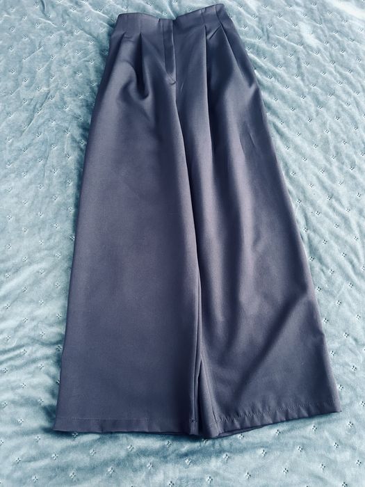 Брючний костюм темно синього кольору