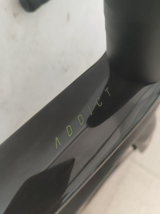 Bicicleta de estrada Scott Addict RC 30