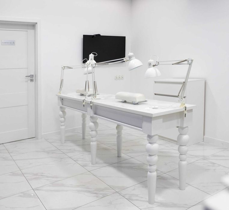 Biurko do manicure, 2 stanowiska, pochłaniacz Afinia
