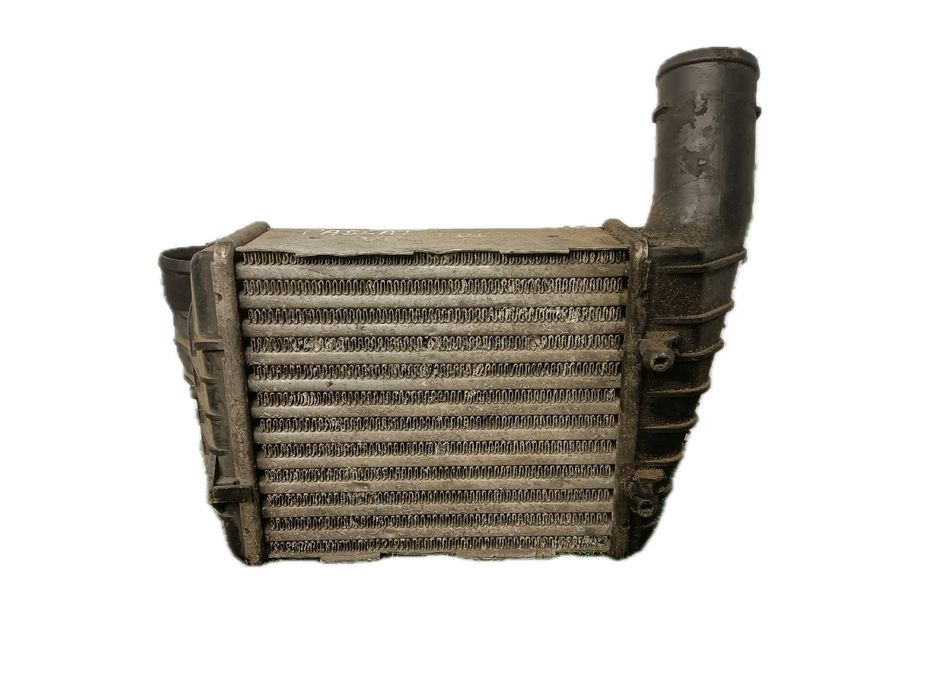 Radiador do intercooler VOLKSWAGEN Passat Variant (3B5)
