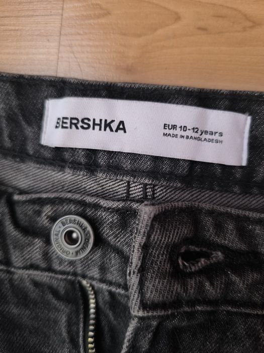 Spodnie jeansowe Bershka 10-12 years