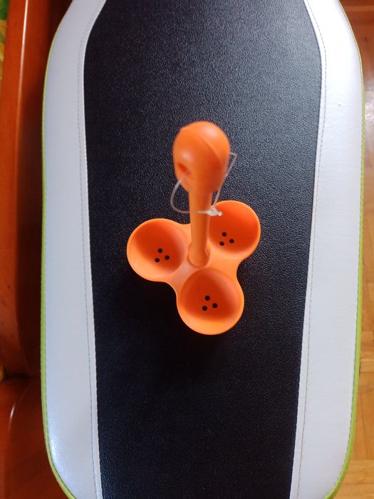 Silikonowy cedzak do gotowania jajek koszyczek