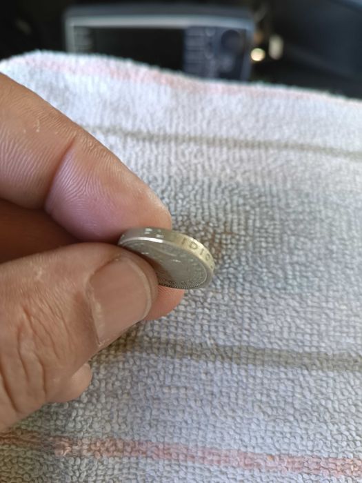 Moeda livra Elizabeth ll