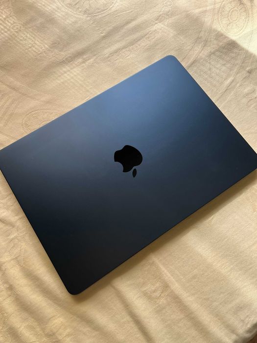 MacBook Air M3 (2024) Com falha intermitente no ecran