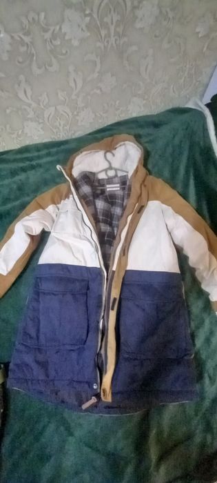 Продам зимнюю куртку