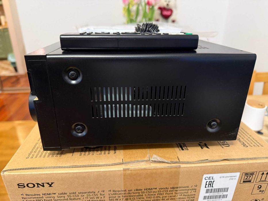 Amplituner Sony STR-DH790