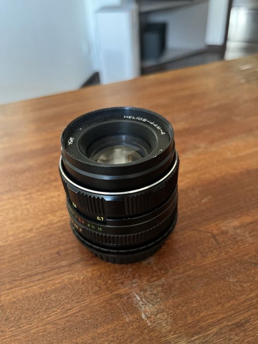 Canon 6d mark 2, canon 50mm 1.8, canon 35mm 2.0, helios 44m plus lampa