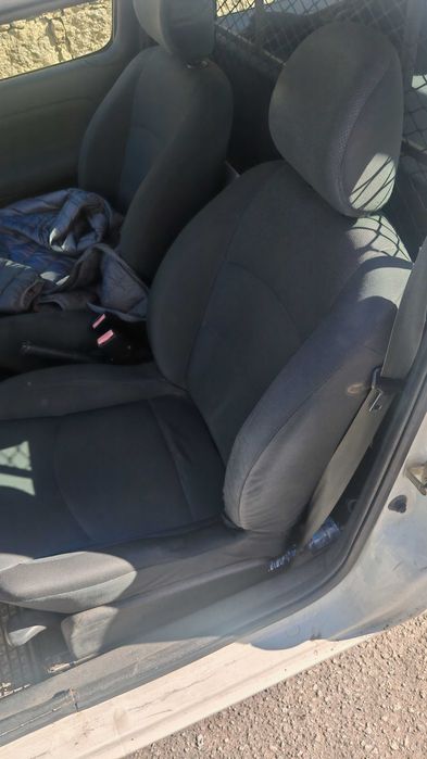 Renault Clio 1.5 dCi – 2002 | Económico e Fiável | 2.10