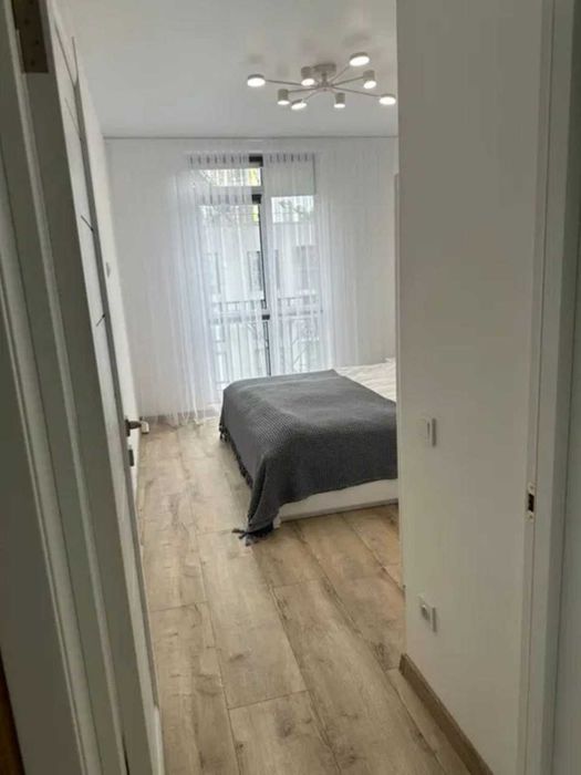 Оренда 2-кімнатної квартири 60 м² , вул Залізнична , 800  $