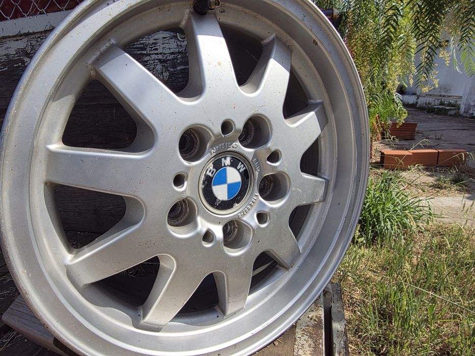 Conjunto de 4 Jantes Originais BMW 15" (7Jx15 H2) – Hayes Wheels – Ano 1997