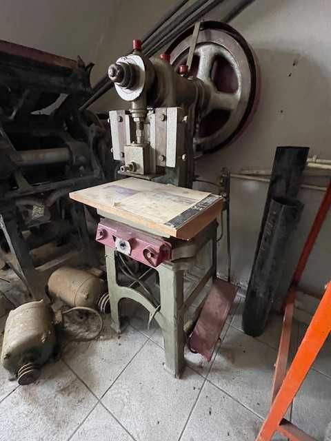 Balancé/Prensa Mecânico de Corte de 2 Ton.