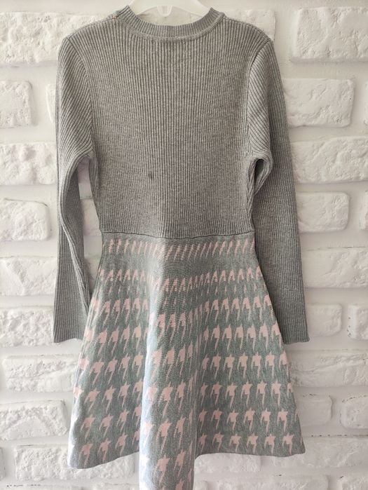 Szara sukienka dla dziewczynki r.128