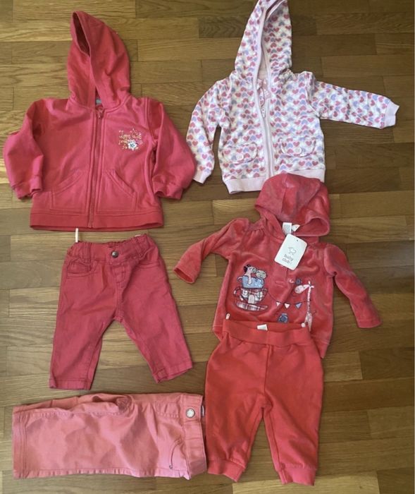 Brinquedos crianca, mesa , bancos , cadeira e roupa