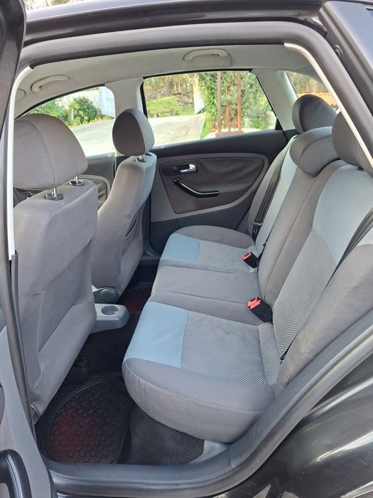 Seat ibiza 1.2 2004 — photo 4